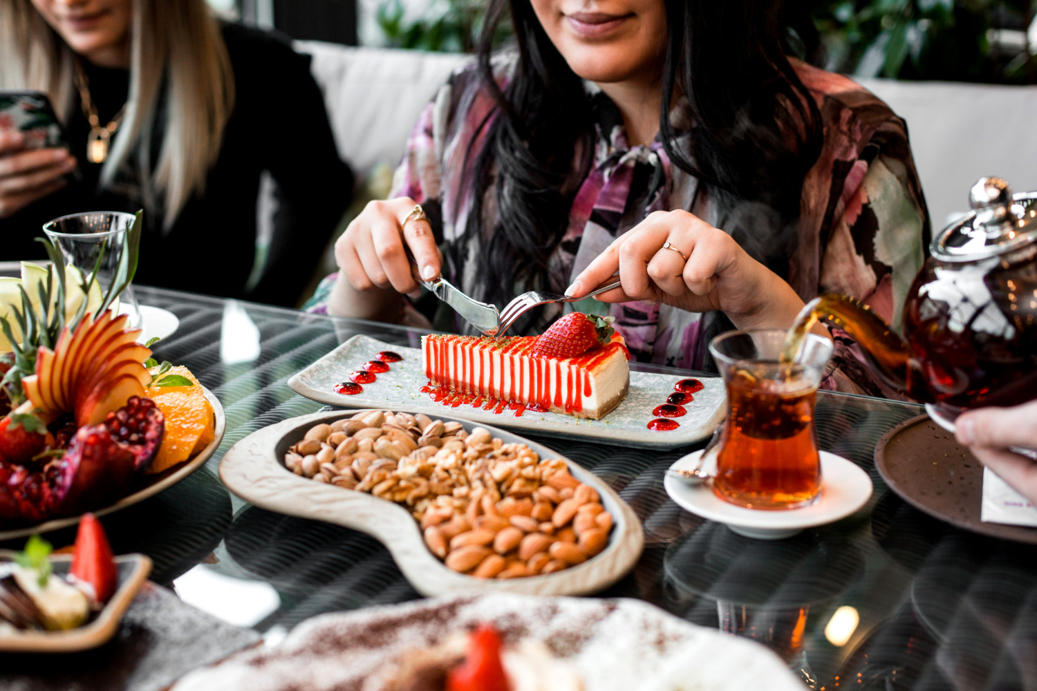 A Culinary Journey Through Istanbul’s Street Food and Fine Dining